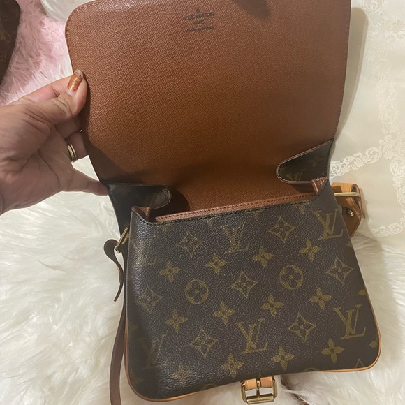 Authentic Louis Vuitton Cartouchiere MM shoulder bag - Picture 6 of 13